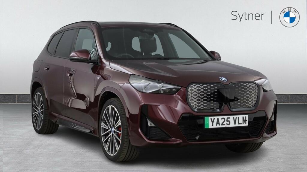 BMW iX1 150Kw Edrive20 Shadow Edition 65Kwh Purple