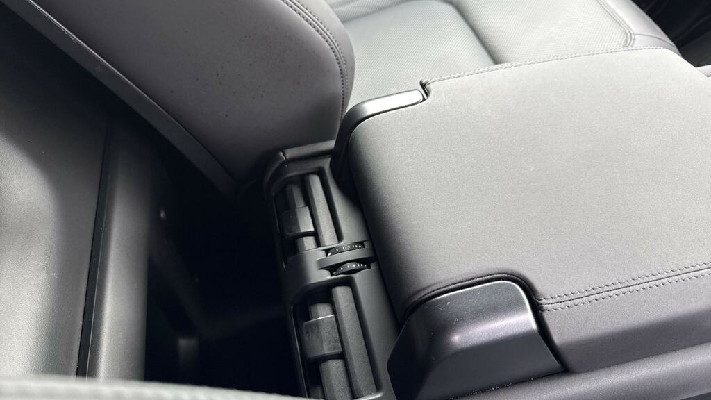 Land Rover Defender 90 3.0 D250 X-dynamic Hse  #18