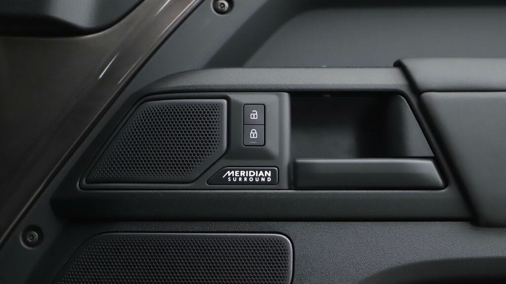 Land Rover Defender 110 Suv Black #23