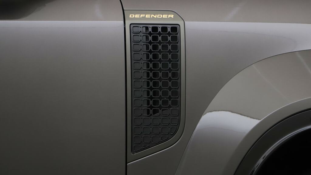 Land Rover Defender 110 Suv Black #31