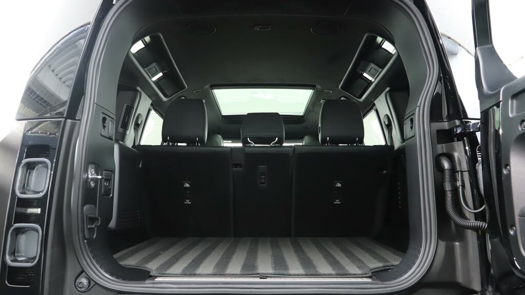 Land Rover Defender 110 Suv Black #10