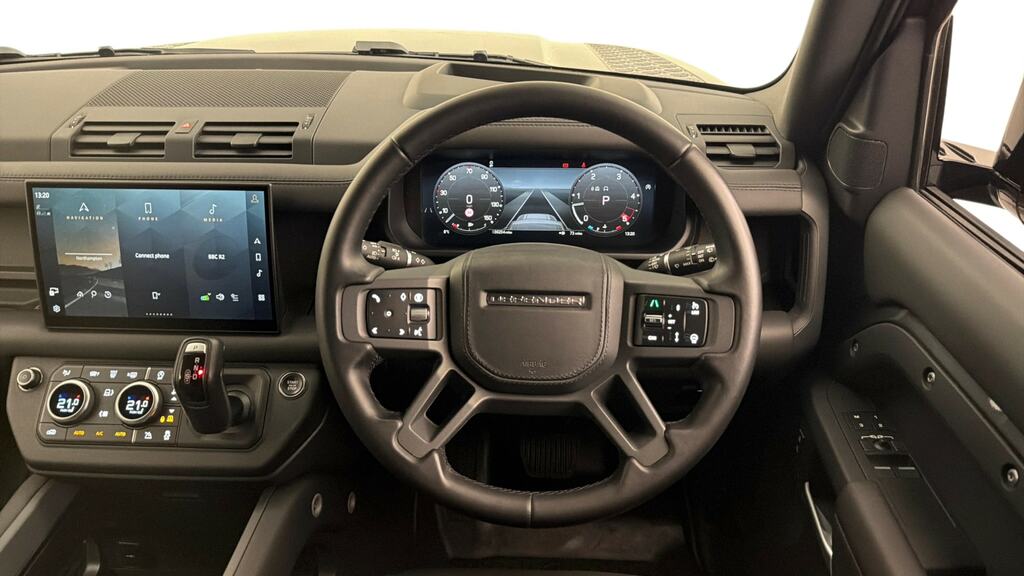 Land Rover Defender 110 X-dynamic Hse Black #15