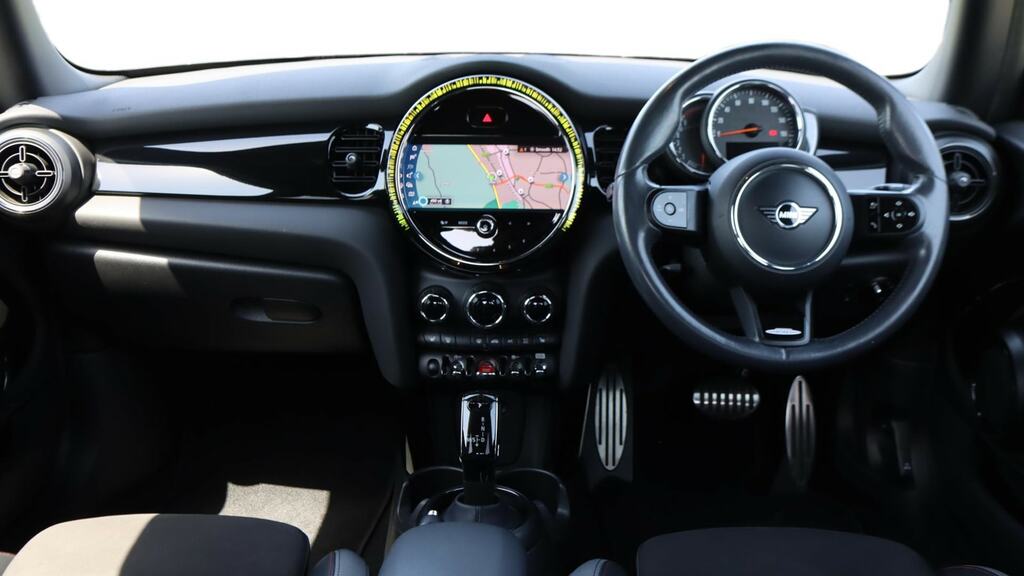 Mini Hatch 1.5 Cooper Sport Comfortnav Pack Yellow #4