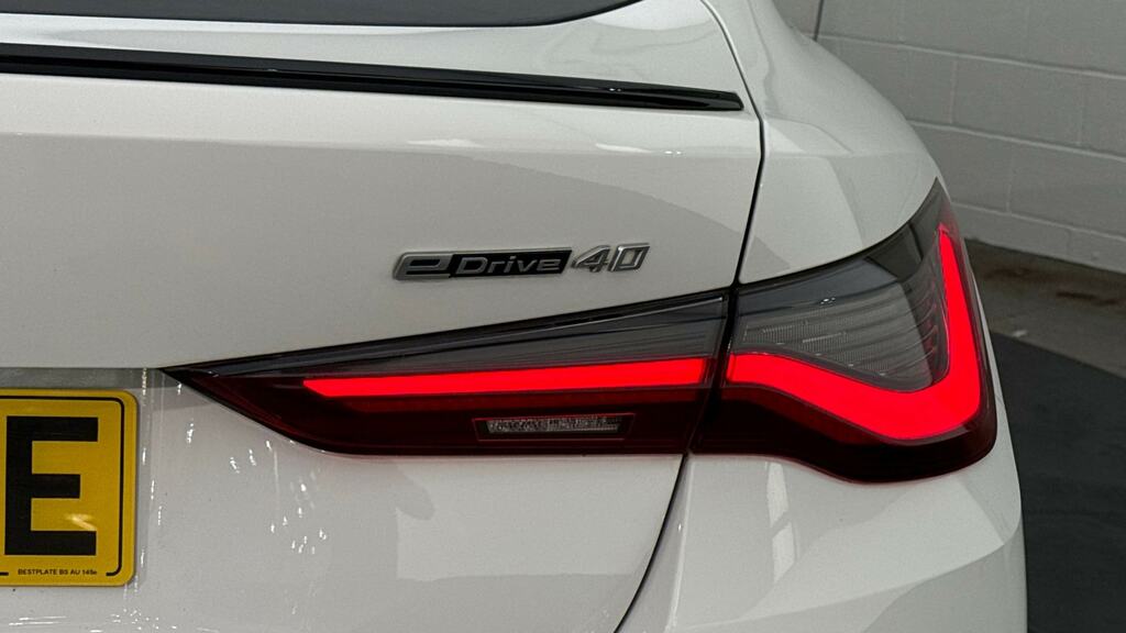 BMW i4 I4 Edrive40 M Sport White #21