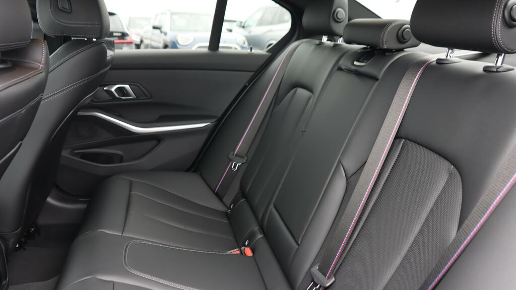BMW 3 Series M340i Xdrive Mht Step Red #12