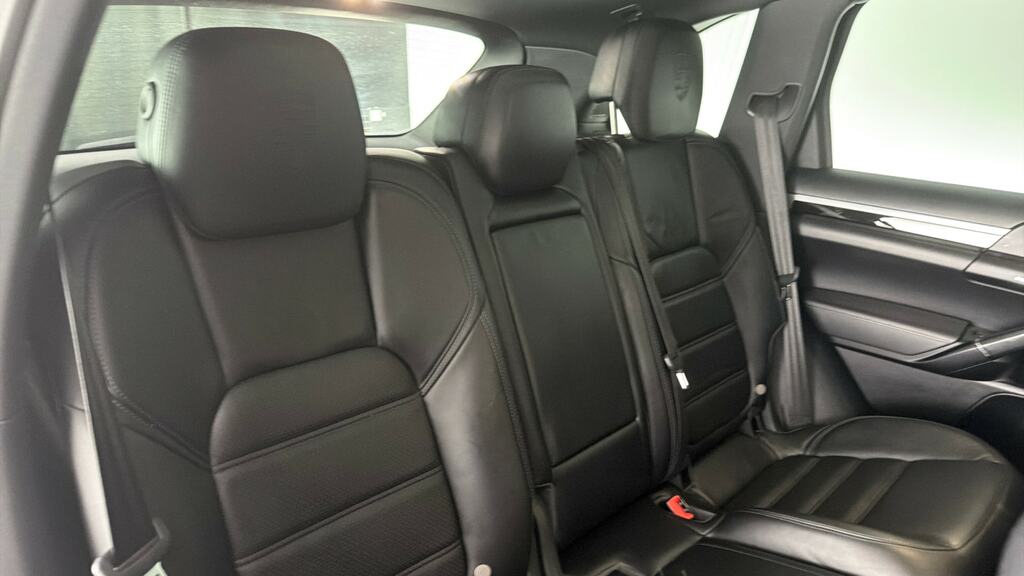 Porsche Cayenne 2016 3.0 D V6 Platinum Edition Tiptronic S Panoram Black #12