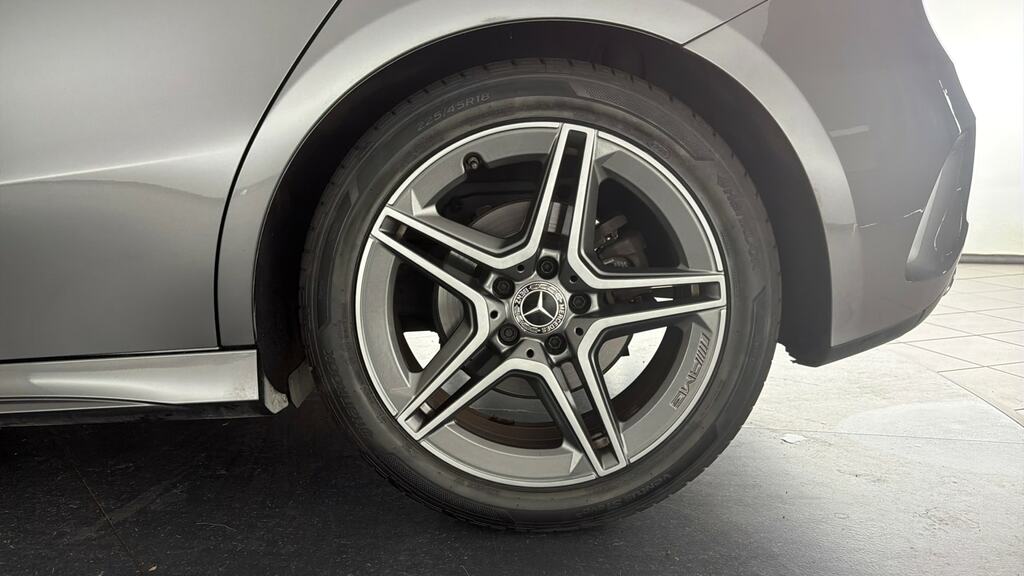Mercedes-Benz A Class A180d Amg Line Executive Black #25
