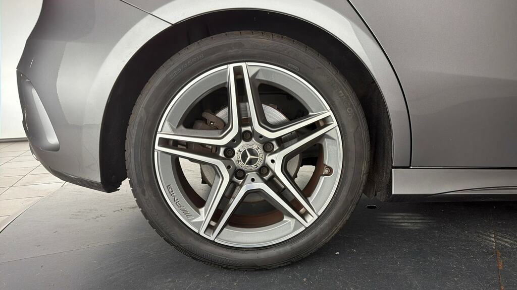 Mercedes-Benz A Class A180d Amg Line Executive Black #24