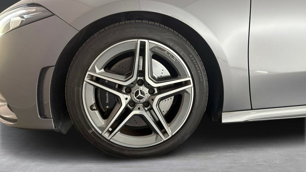 Mercedes-Benz A Class A180d Amg Line Executive Black #26