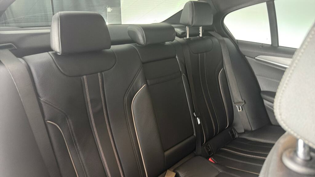 BMW 5 Series 2018 18 2.0  #12