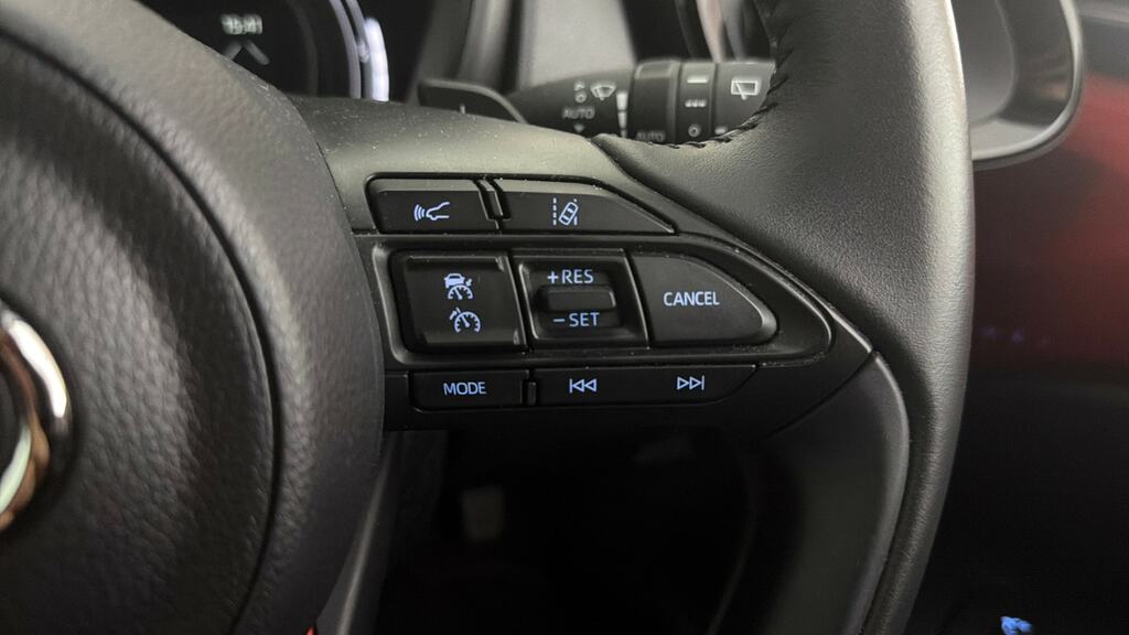 Toyota Aygo X Vvt-i Edge Red #18