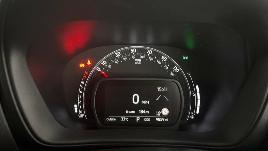 Toyota Aygo X Vvt-i Edge Red #13