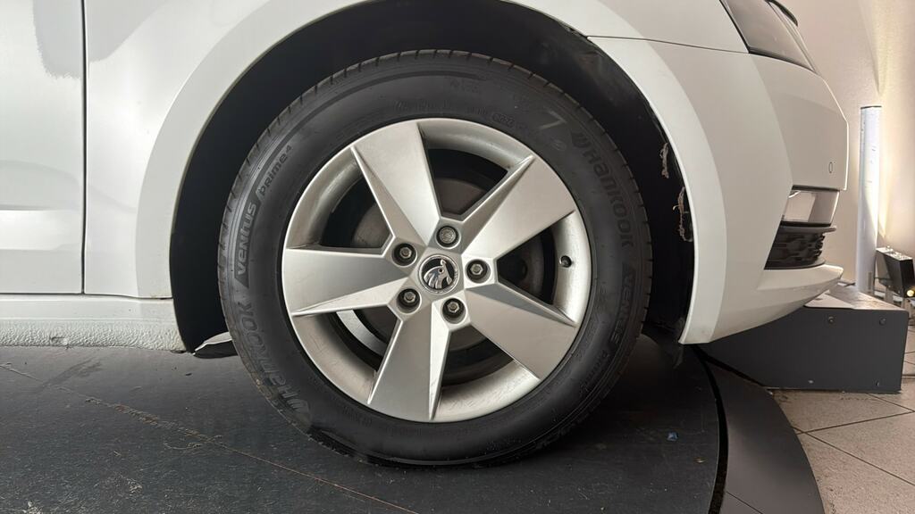 Skoda Octavia 1.5 Tsi Se Drive Silver #22