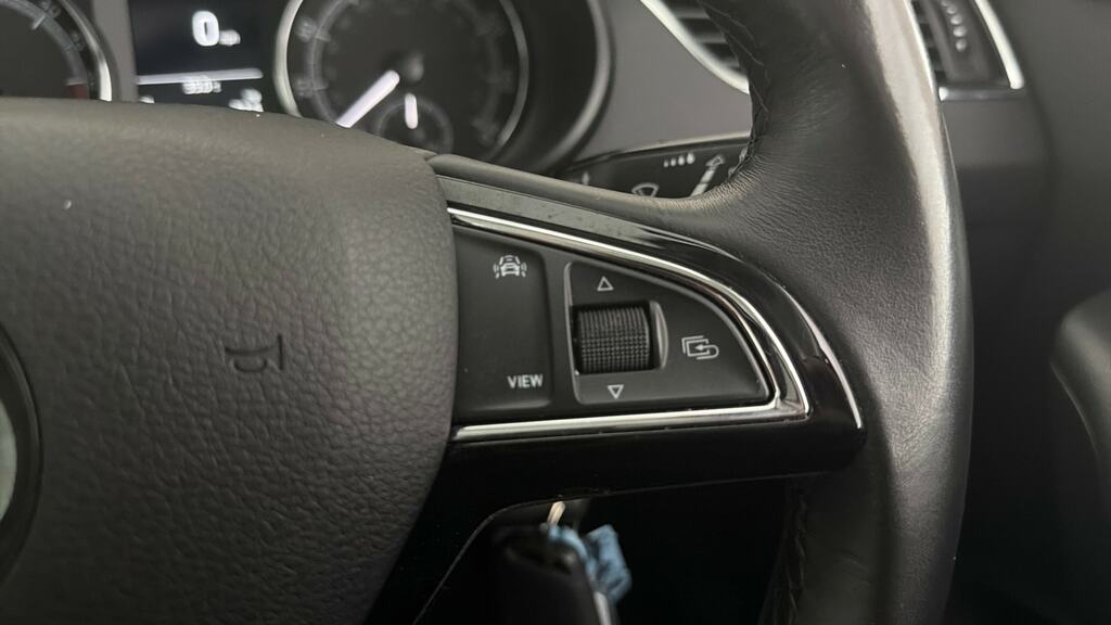 Skoda Octavia 1.5 Tsi Se Drive Silver #18