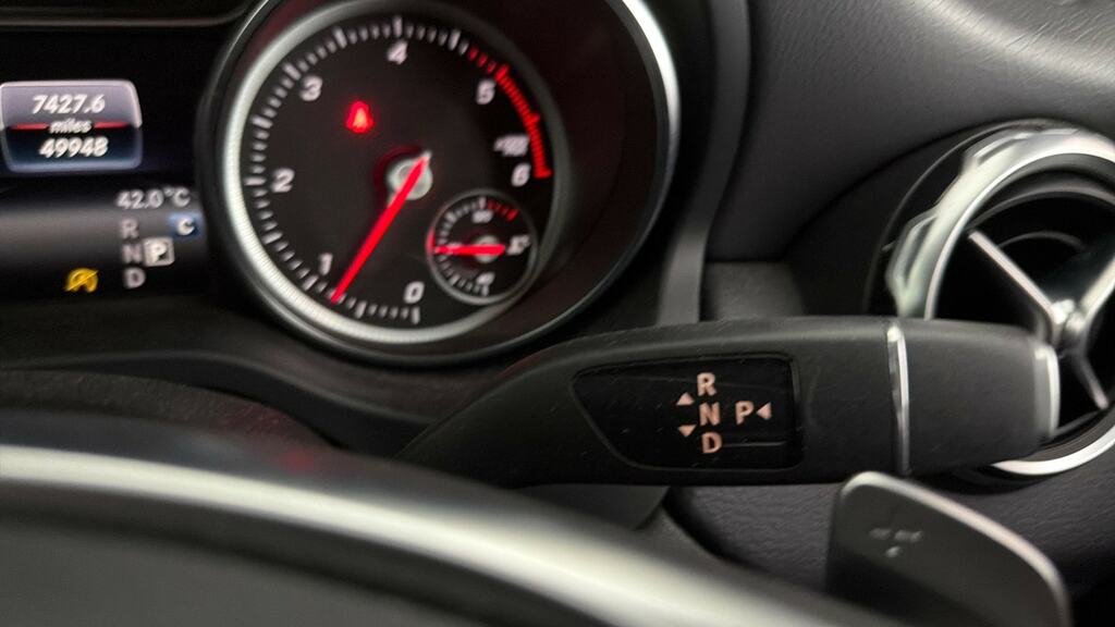 Mercedes-Benz GLA Class Gla 200 Se Brown #14