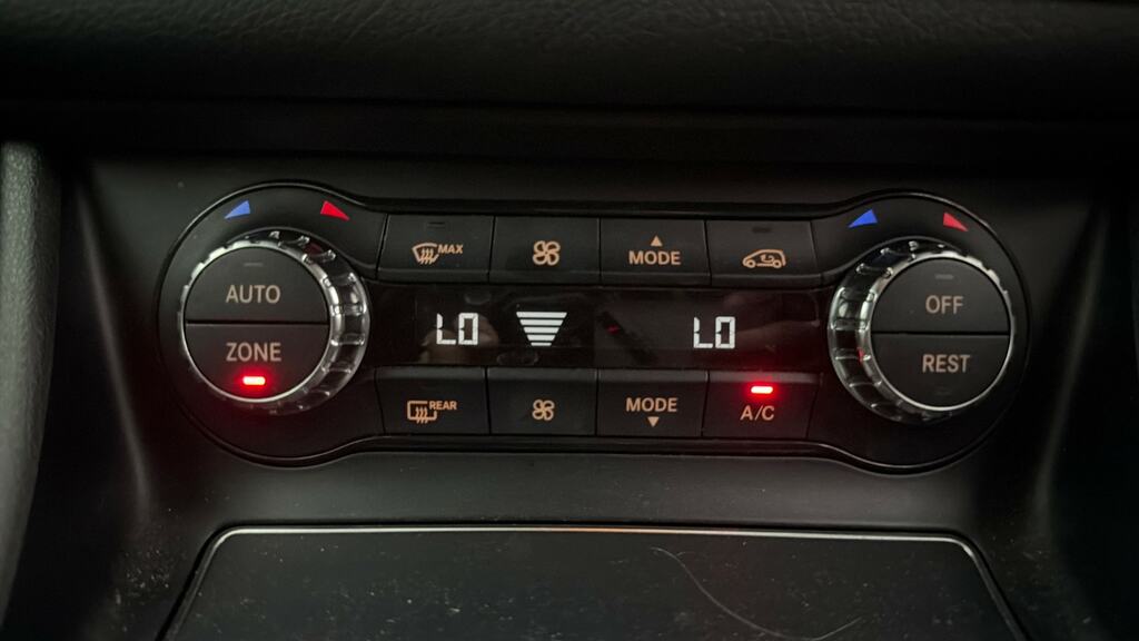 Mercedes-Benz GLA Class Gla 200 Se Brown #16