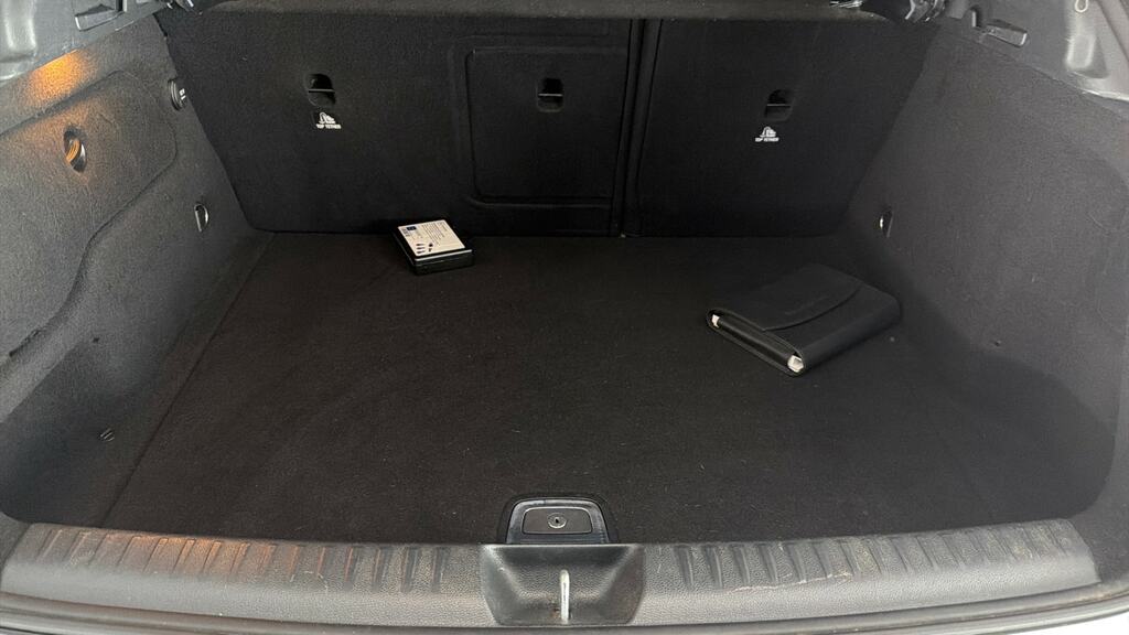 Mercedes-Benz GLA Class Gla 200 Se Brown #22