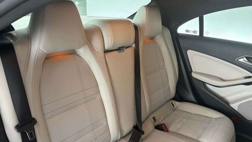 Mercedes-Benz CLA Class Cla 200 D Amg Black #12