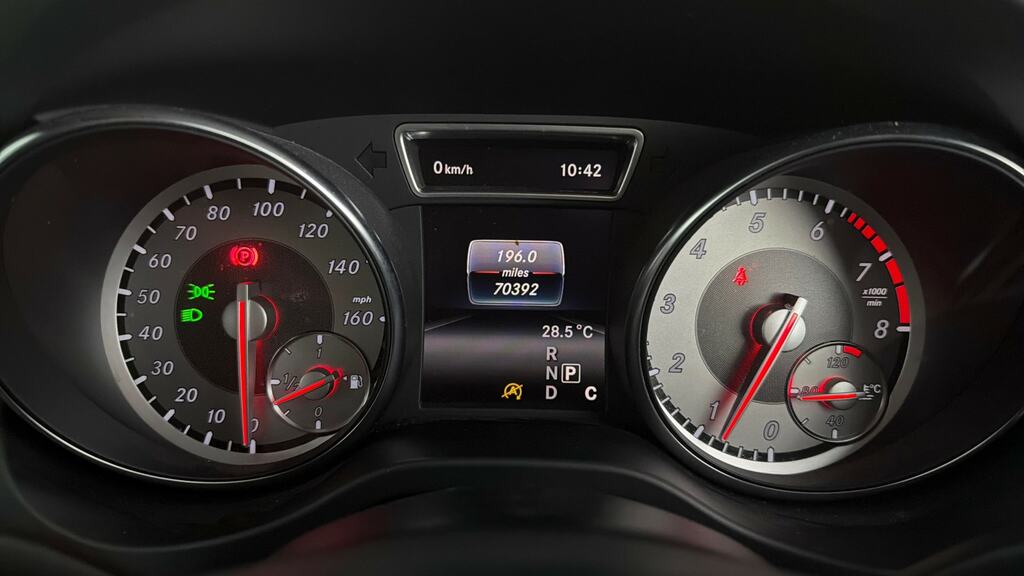Mercedes-Benz CLA Class Cla 200 D Amg Black #13