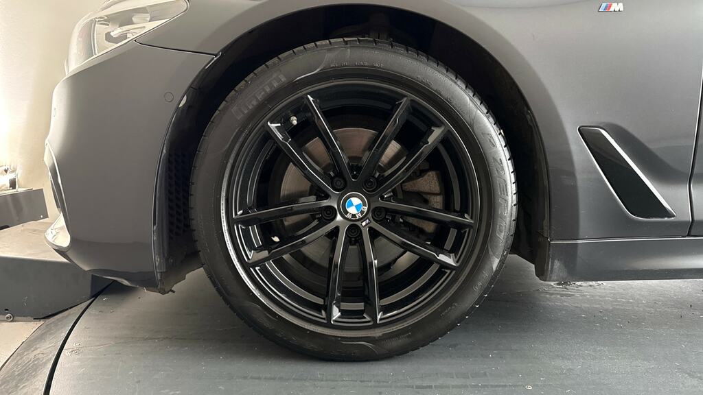 BMW 5 Series 520D Se Blue #24