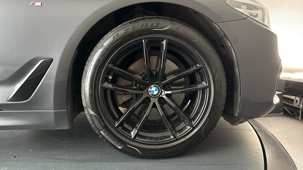 BMW 5 Series 520D Se Blue #23