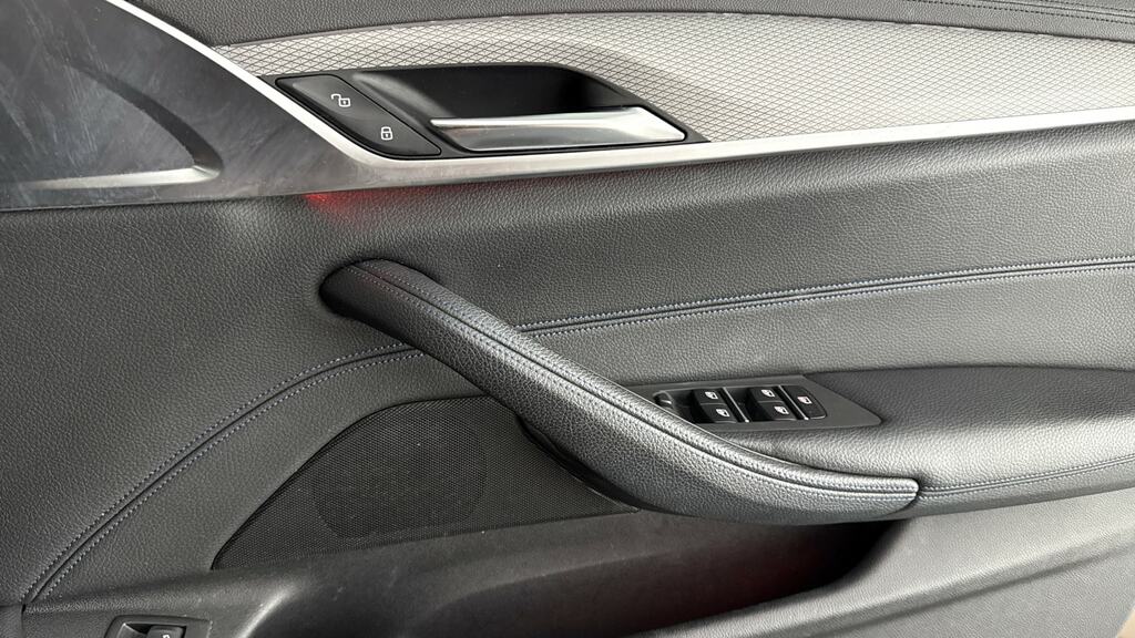 BMW 5 Series 520D Se Blue #21