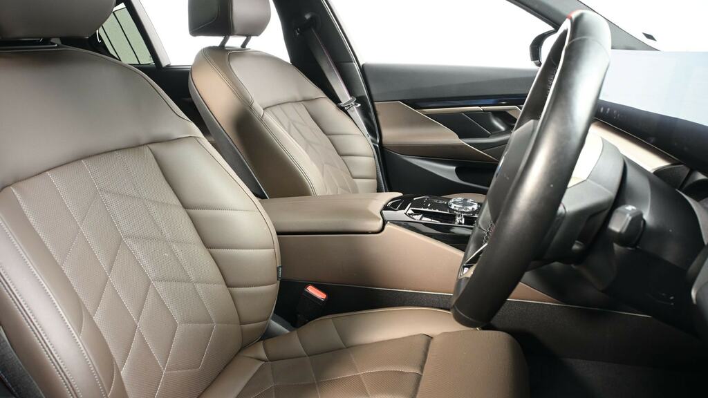 BMW i5 G60 Edrive40 M Sport Saloon Black #11