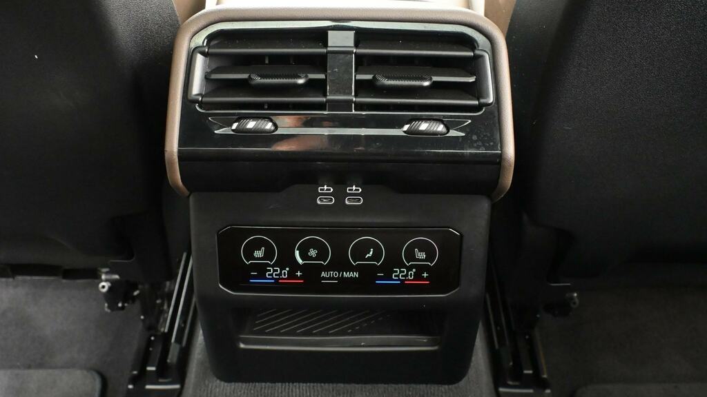 BMW i5 G60 Edrive40 M Sport Saloon Black #29