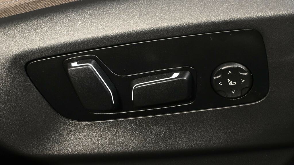 BMW i5 G60 Edrive40 M Sport Saloon Black #25