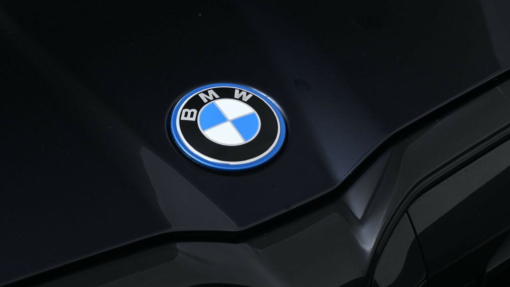 BMW i5 G60 Edrive40 M Sport Saloon Black #32