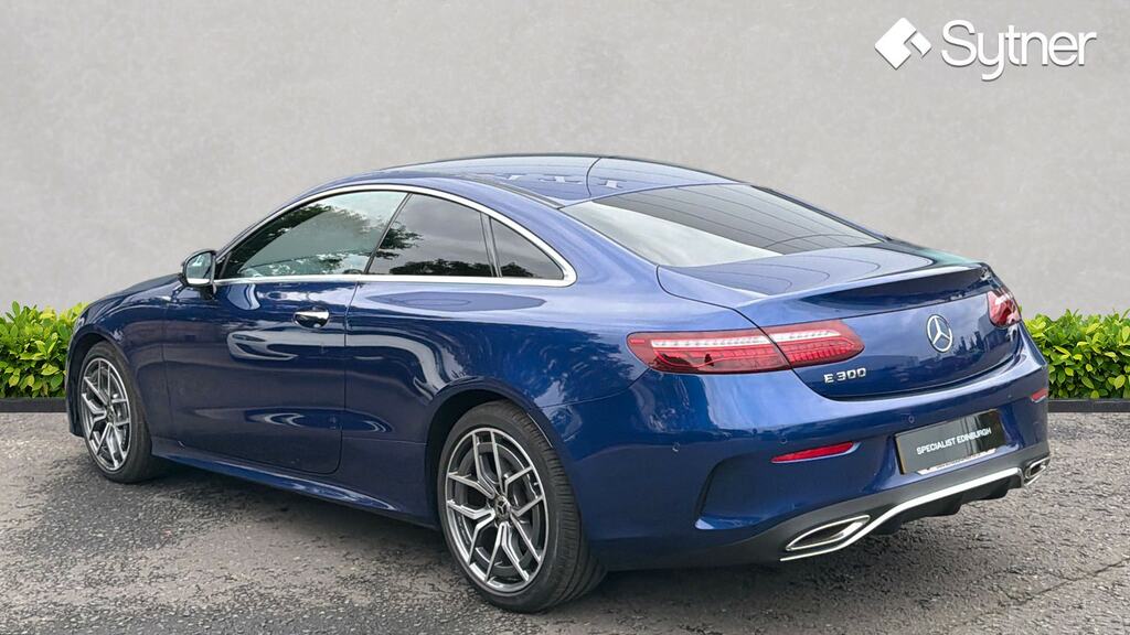 Mercedes-Benz E Class E300 Amg Line Premium 9G-tronic Blue #2