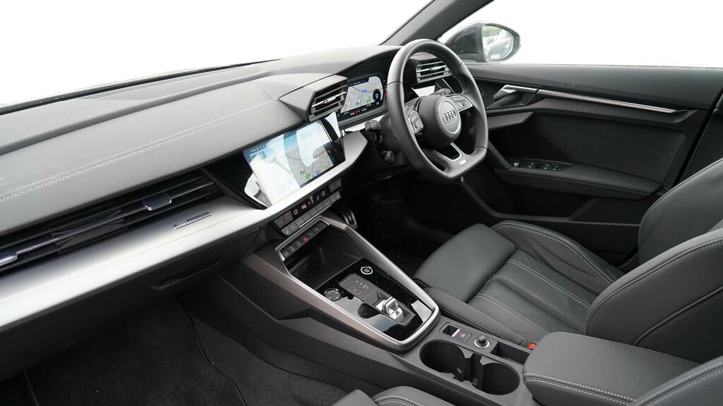 Audi A3 35 Tfsi S Line S Tronic Comfortsound Black #2