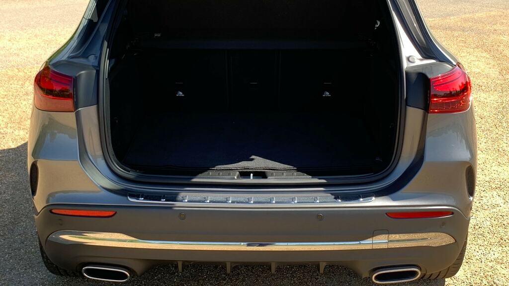 Mercedes-Benz GLA Class 180 Sport Edition Grey #16