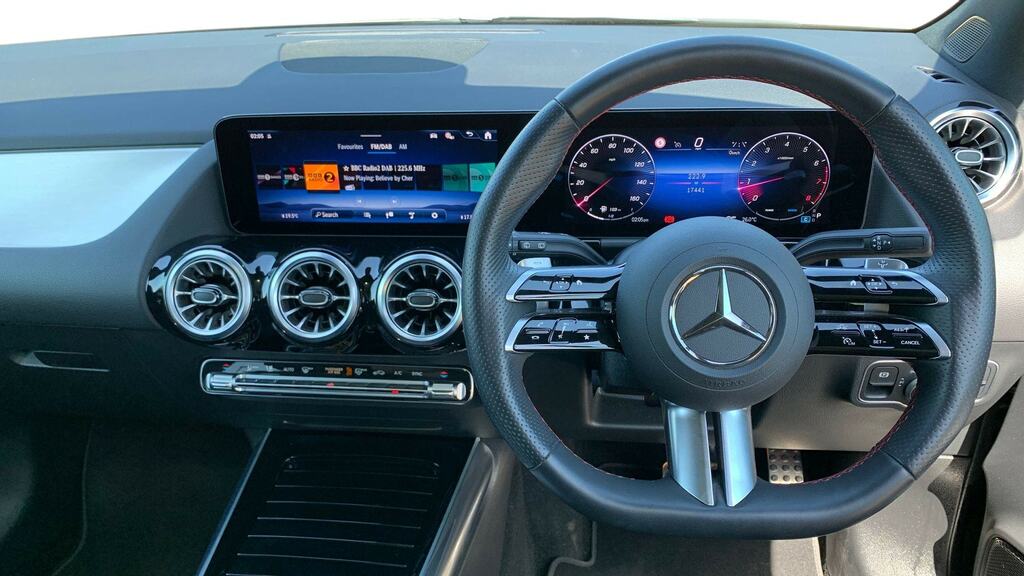 Mercedes-Benz GLA Class 180 Sport Edition Grey #9