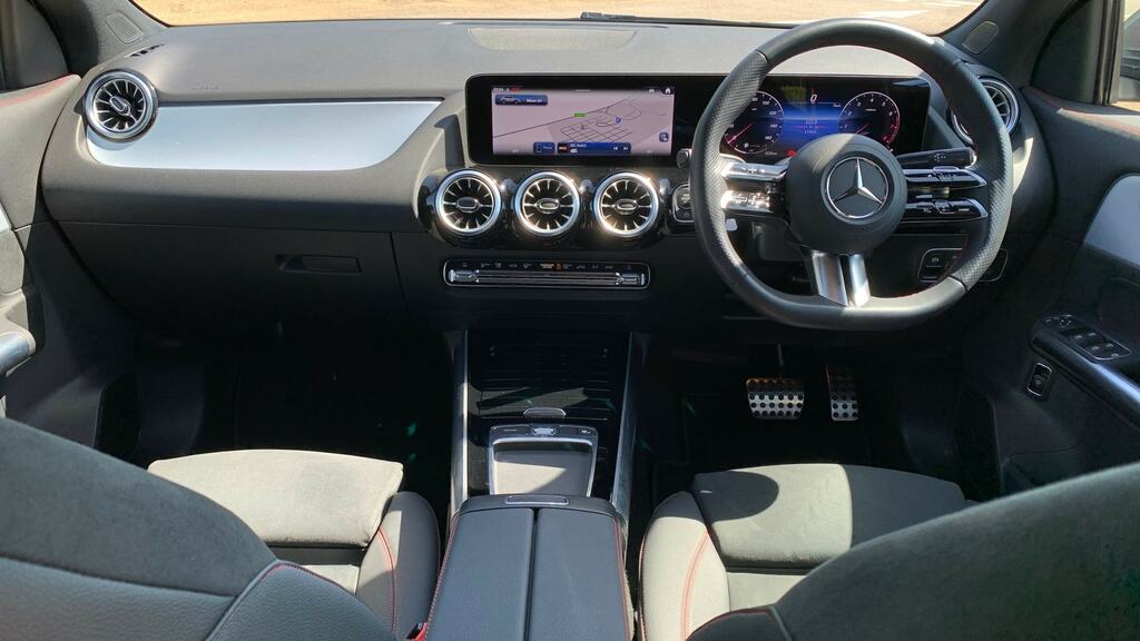 Mercedes-Benz GLA Class 180 Sport Edition Grey #10