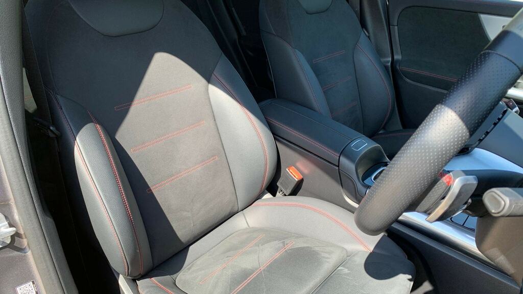 Mercedes-Benz GLA Class 180 Sport Edition Grey #11
