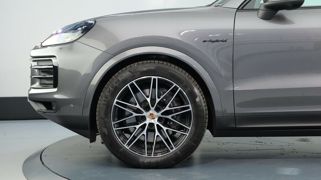 Porsche Cayenne E-hybrid Tiptronic S Grey #3