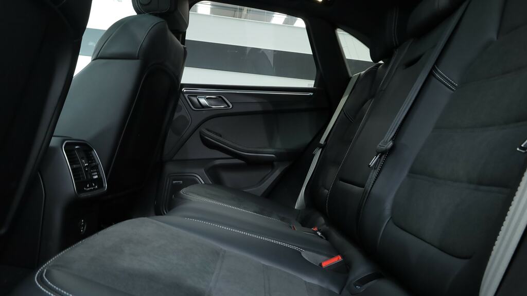 Porsche Macan 100Kwh Gts Suv 4Wd 571 Ps Grey #16
