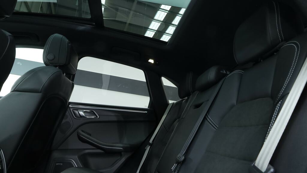 Porsche Macan 100Kwh Gts Suv 4Wd 571 Ps Grey #17