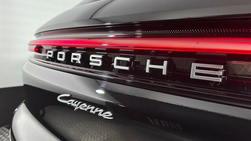 Porsche Cayenne 3.0 V6 E-hybrid 25.9Kwh Coupe Plug-in H Black #26