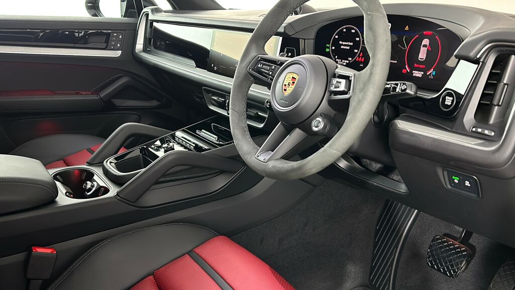 Porsche Cayenne 3.0 V6 E-hybrid 25.9Kwh Coupe Plug-in H Black #33