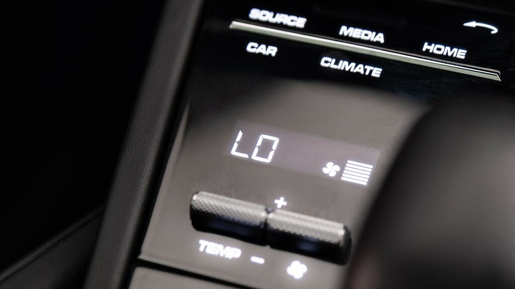 Porsche Cayenne 3.0T V6 Platinum Edition Tiptronics 4Wd Euro 6 5-D  #34