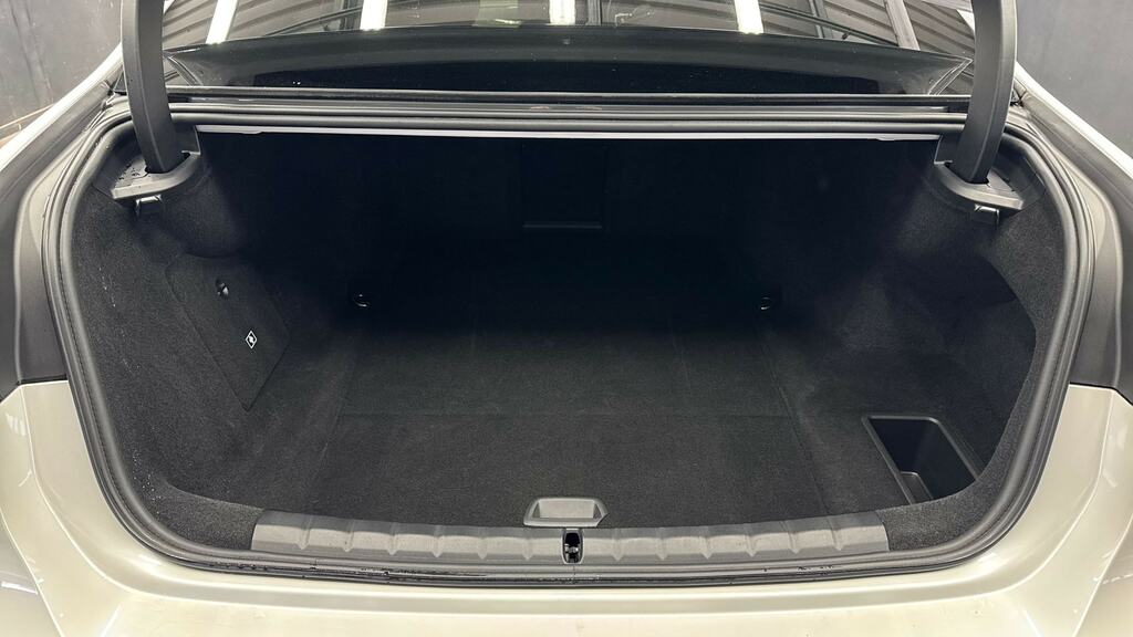 BMW i7 I7 Xdrive60 M Sport Black #13