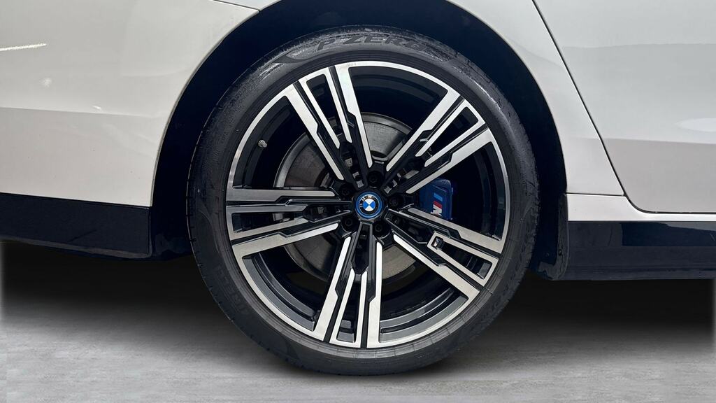 BMW i7 I7 Xdrive60 M Sport Black #14