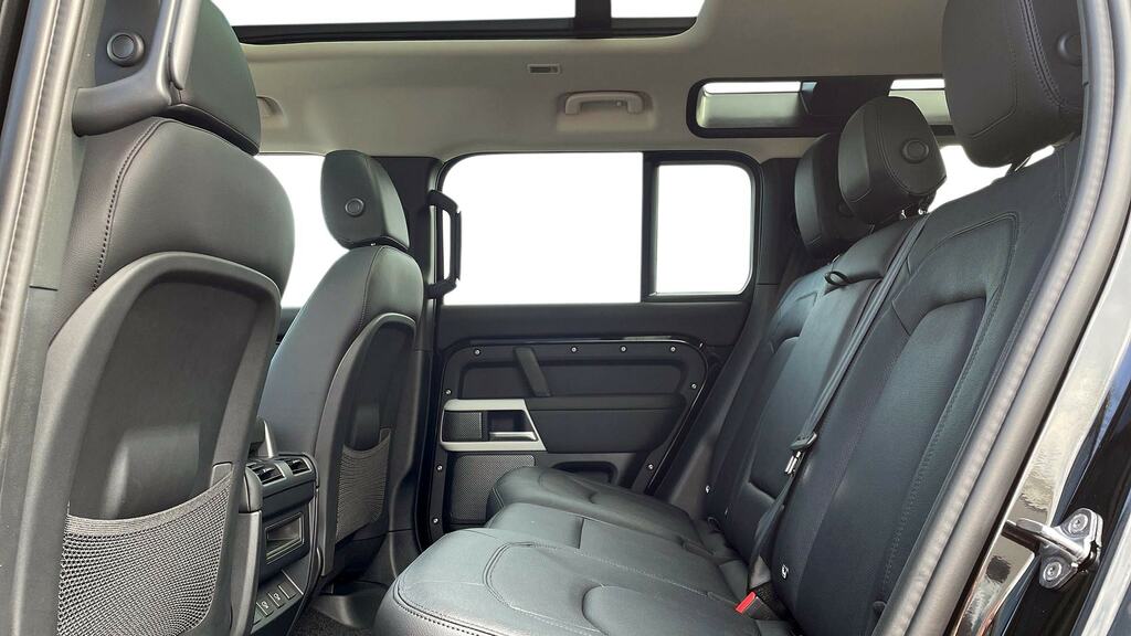 Land Rover Defender 110 3.0 D250 Xs Edition 110 Black #4