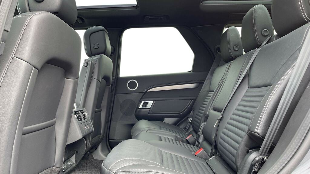 Land Rover Discovery 3.0 D350 Dynamic Se Grey #4