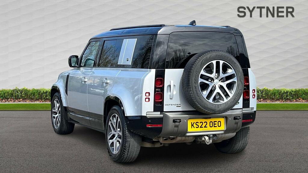Land Rover Defender 110 3.0 D300 X-dynamic Hse 110 Silver #2