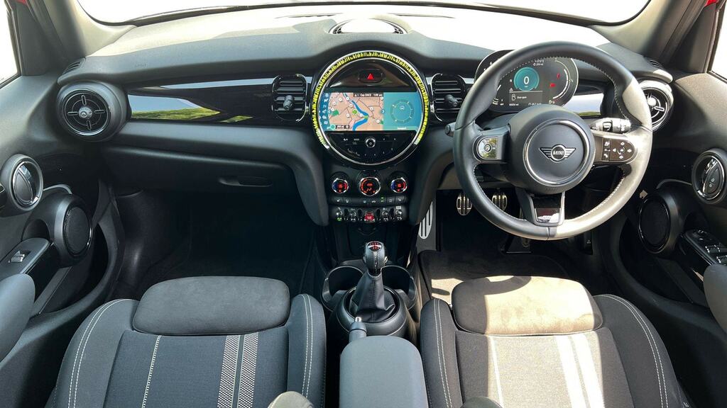 Mini Hatch 1.5 Cooper Sport Comfortnav Pack Red #4