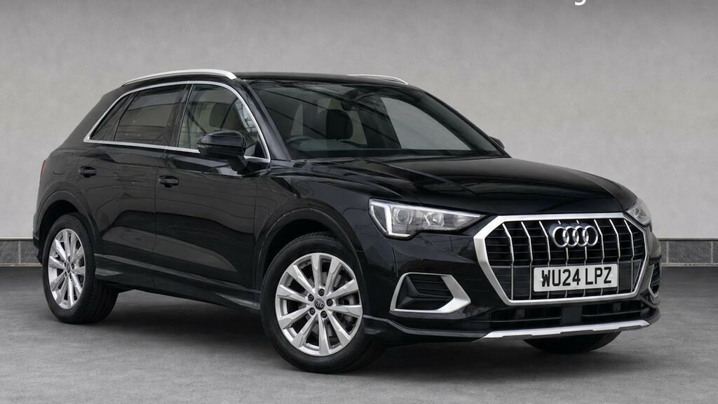 Audi Q3 S Line 35 Tfsi 150 Ps S Tronic Blue #1