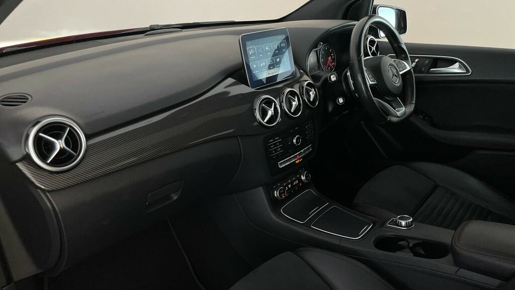 Mercedes-Benz B Class B180d Sport White #11